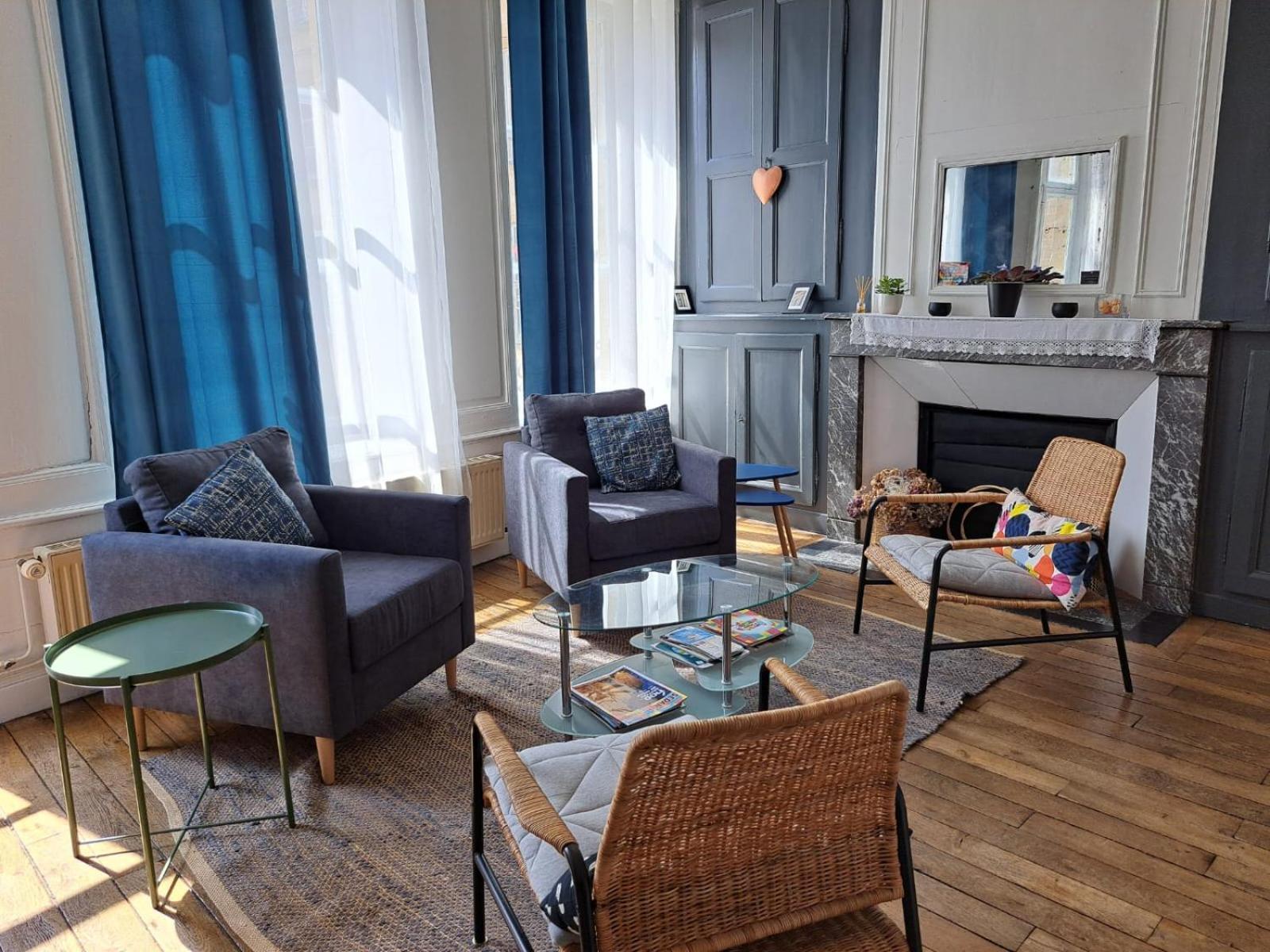 Le Logis Des Dames Apartamento Sedan Exterior foto